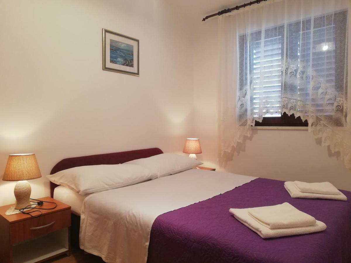 Idea Podstrana Apartment Luaran gambar